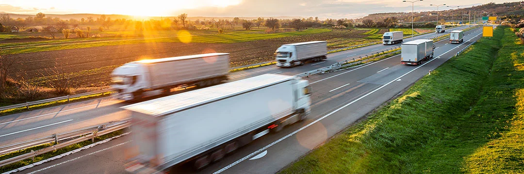 LKWs auf der Autobahn