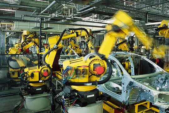 Ein Roboter beim Autobau